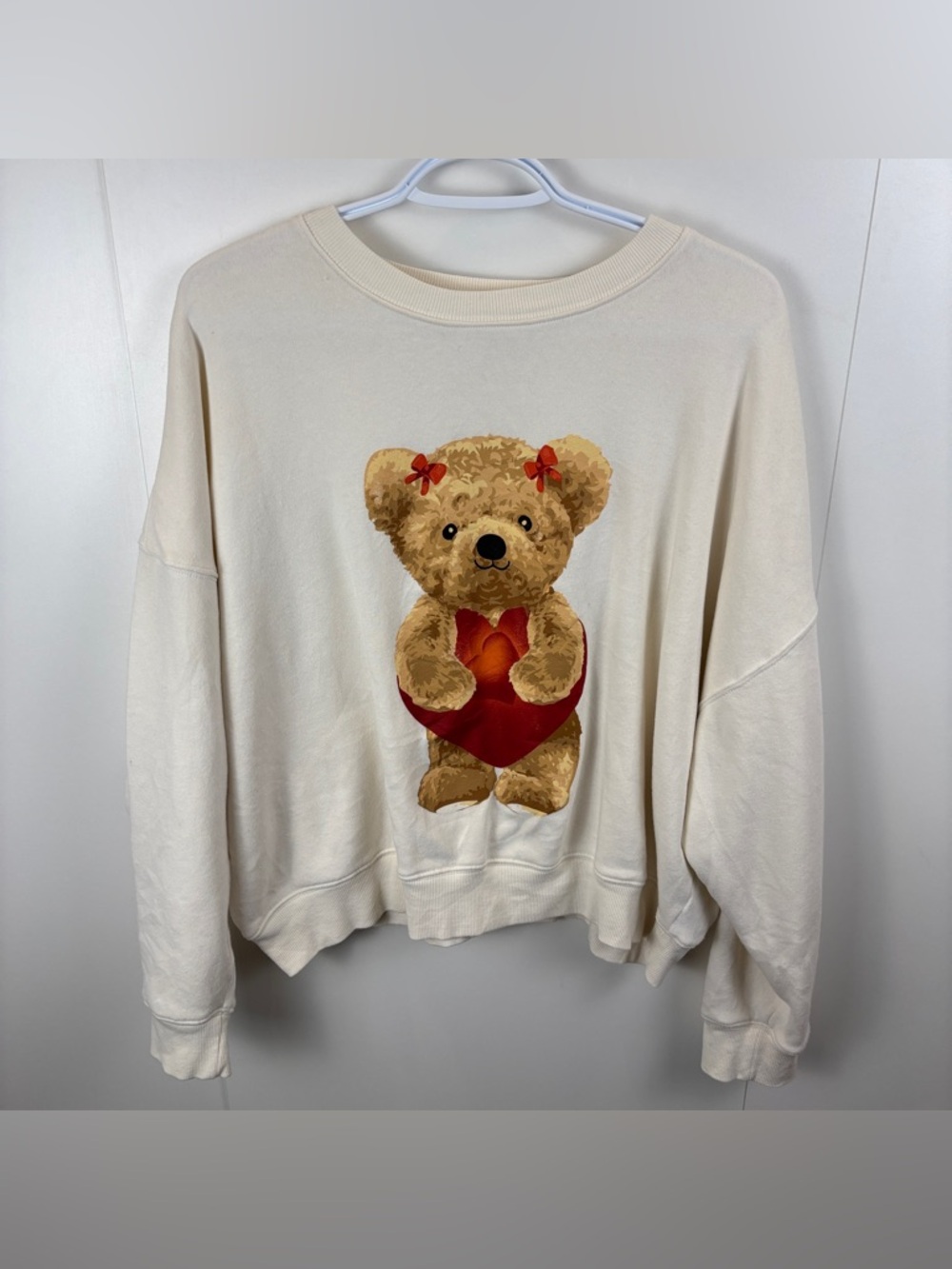 Grayson Threads Teddy Bear Heart Sweatshirt sz L Valentine's Day Cute Ivory Red